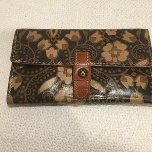 Patricia Nash flower wallet